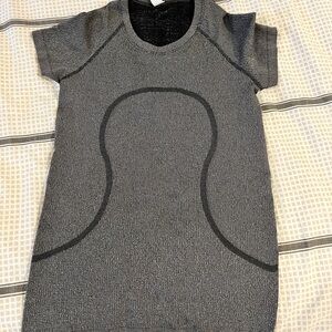 Lululemon Gray Short Sleeve athletic shirt